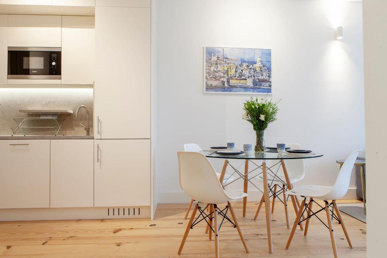 Santos Design Flat By Lovelystay Lisbon Bagian luar foto