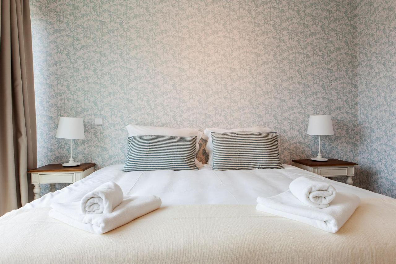 Santos Design Flat By Lovelystay Lisbon Bagian luar foto