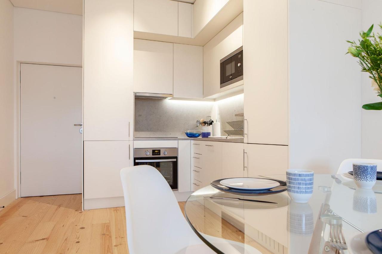 Santos Design Flat By Lovelystay Lisbon Bagian luar foto
